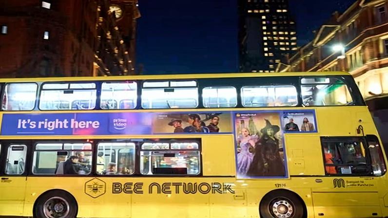 Ônibus noturnos atenderão todos os distritos de Manchester com Bee Network