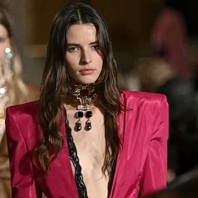 Beleza em constante mudança, tributo romano de Alessandro Michele a Valentino
