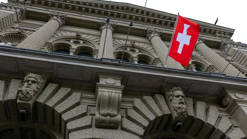 Suíça rejeita dois pedidos de sobrevoo dos EUA ligados ao Irã; concede três