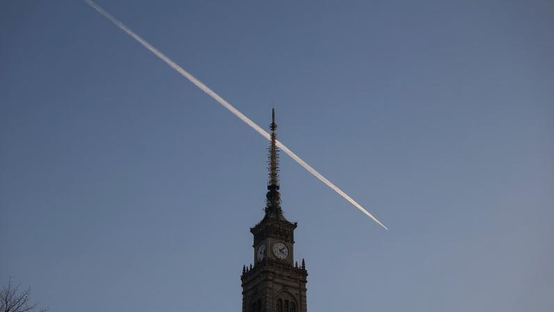 Autoridade de tráfego aéreo polonesa lança novos radares para ampliar detecção