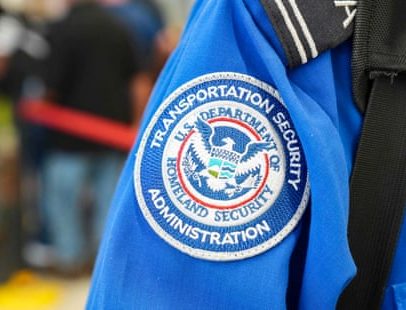 Marinheiro dos EUA detido após TSA encontrar munição explosiva em bagagem despachada