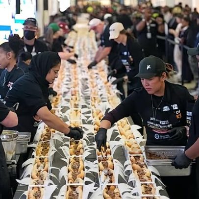 Aeroporto de Filadélfia estabelece recorde mundial com fila de cheesesteaks