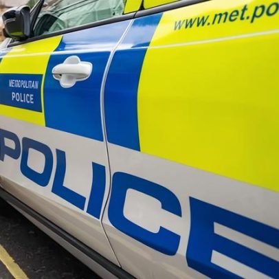 Polícia Metropolitana investiga morte por facada perto da Abadia de Westminster