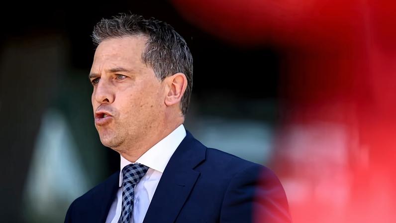 Revisão hospitais NSW aponta falhas de manutenção com possums, amianto e pombos