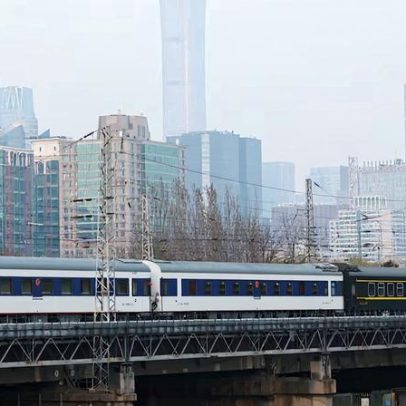 Trem para Pyongyang de Pequim volta a ligar vizinhos após seis anos