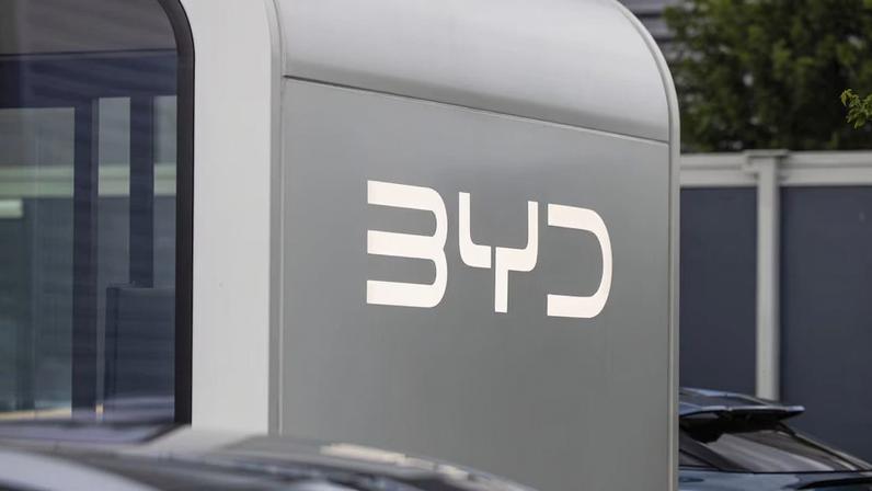 Lucro da BYD cai mais do que o esperado com concorrência acirrada na China
