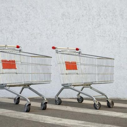 Adeus ao modelo 'compre-uma, doe-uma' na venda de arte, ascensão e queda