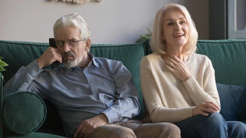 4 Habits That Secretly Annoy Your Husband