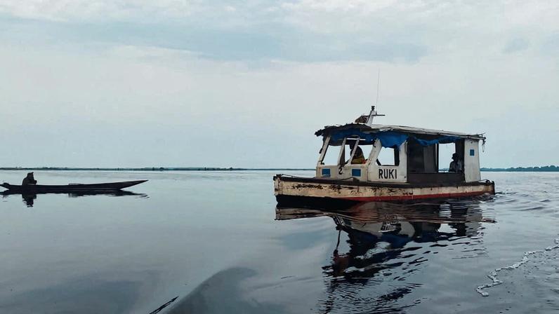 A dinghy used to sample the lake. Image courtesy of Travis W. Drake.