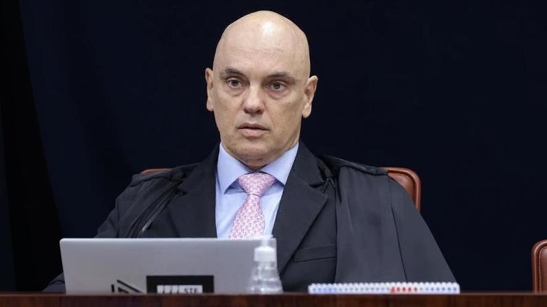 A operação foi autorizada pelo ministro do STF Alexandre de Moraes.