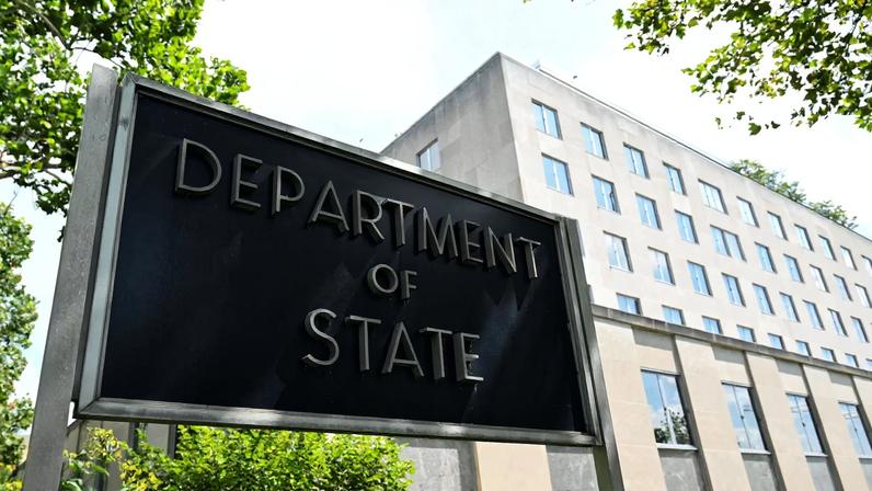 Candidato de Trump ao Departamento de Estado desiste após comentários raciais