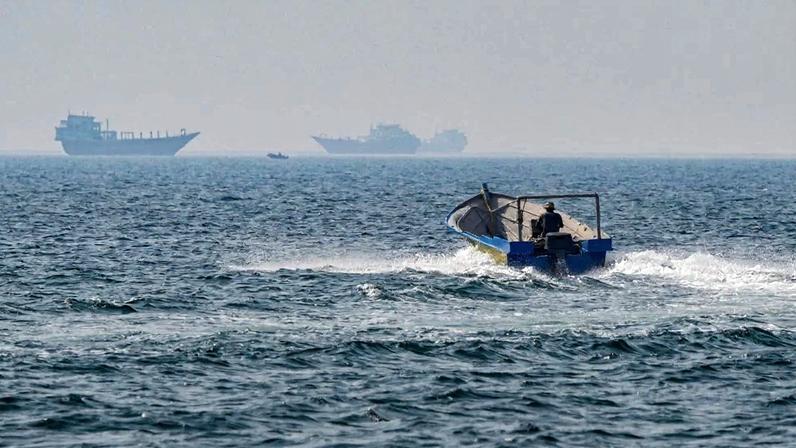 Reino Unido autoriza EUA a usar bases para ataques contra Irã no Ormuz