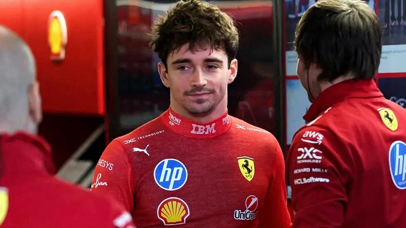 Charles Leclerc no TL1 do GP de Las Vegas de F1 (Foto: Patrick T. Fallon / AFP)