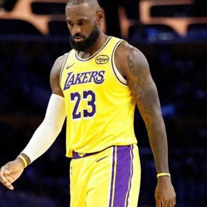 Técnico admite que LeBron é a 3ª opção no Lakers