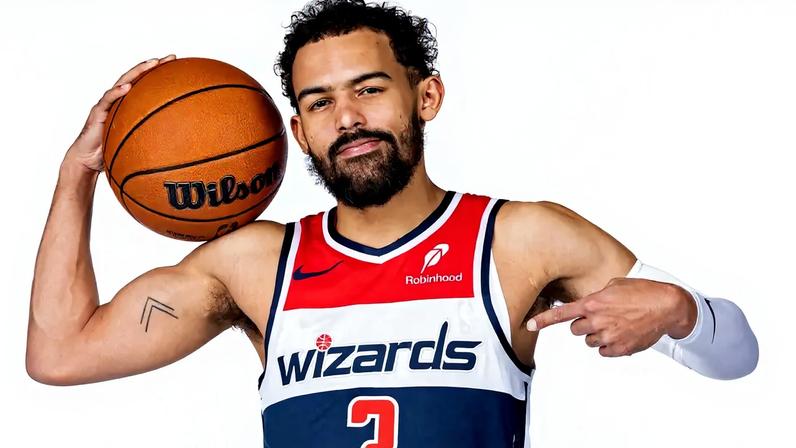 Trae Young para o Media Day do Washington Wizards (Foto: Stephen Gosling / NBAE / Getty Images / Getty Images via AFP)