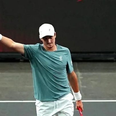 João Fonseca vence primeiro set e avança à segunda rodada em Indian Wells