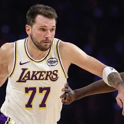 Luka Doncic é multado por gesto antiprofissional na NBA