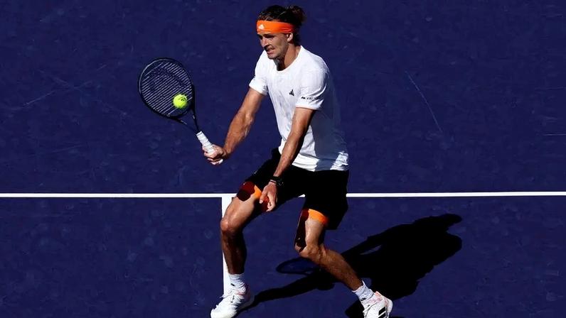 O alemão Alexander Zverev na vitória sobre o francês Arthur Fils (Foto: Matthew Stockman/AFP)