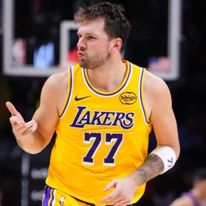 Doncic iguala marca de Kobe Bryant e revive roteiro da lenda