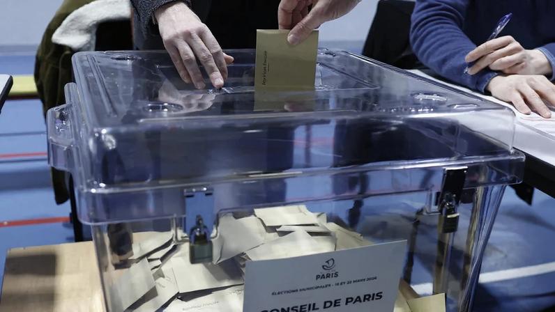 França realiza o 2º turno de acirradas eleições municipais
