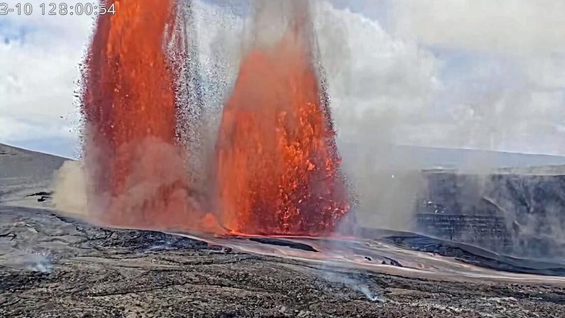 Jatos de lava do Kilauea no Havaí provocam fechamento de parque e rodovia