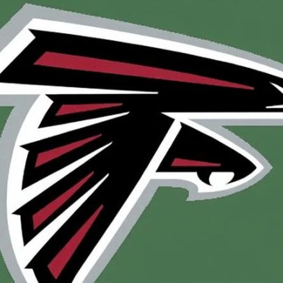 Ex-Tackle dos Falcons critica ex-time: "clown show"