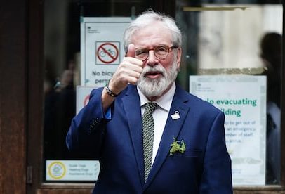 Gerry Adams nega firmemente a acusação de pertença ao IRA