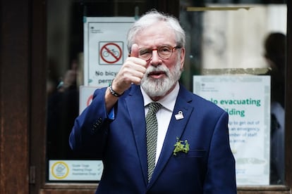 Gerry Adams nega firmemente a acusação de pertença ao IRA