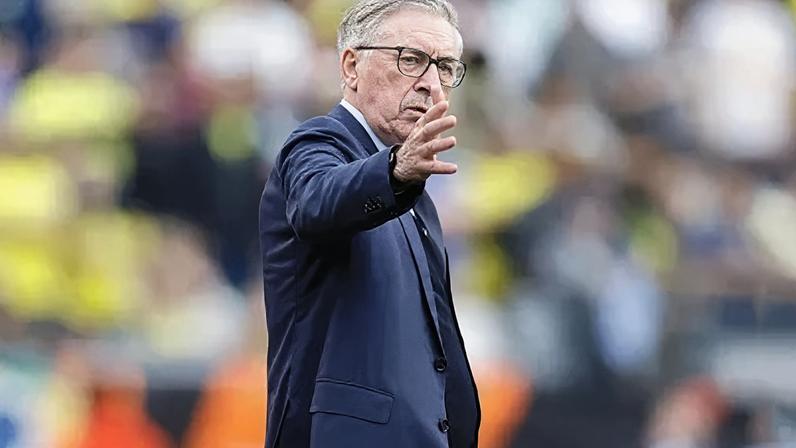 Brasil cai uma posição no ranking da FIFA após derrota para a França