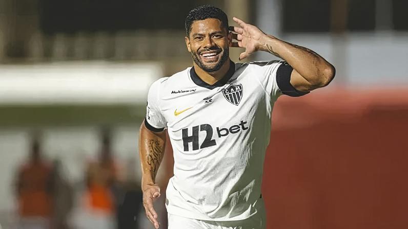 Paulo Bracks comenta futuro de Hulk no Atlético-MG