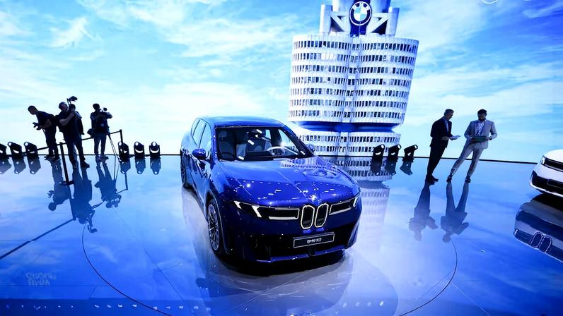BMW iX3 Neue Klasse: grupo registrou o sétimo ano de liderança consecutiva do mercado premium no Brasil em 2025 (Foto: Krisztian Bocsi/Bloomberg)