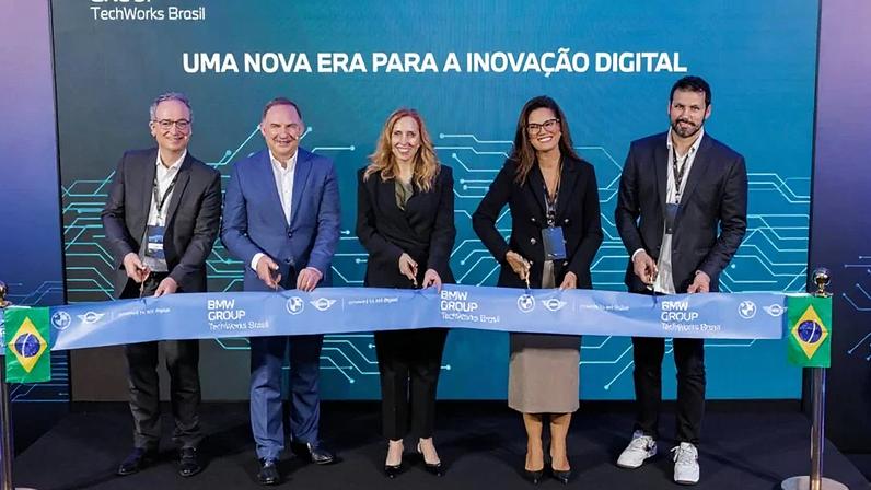 Thibaut Charmeil, Carsten Sapia, Maru Escobedo, Tania Dias e Renan Vieira
