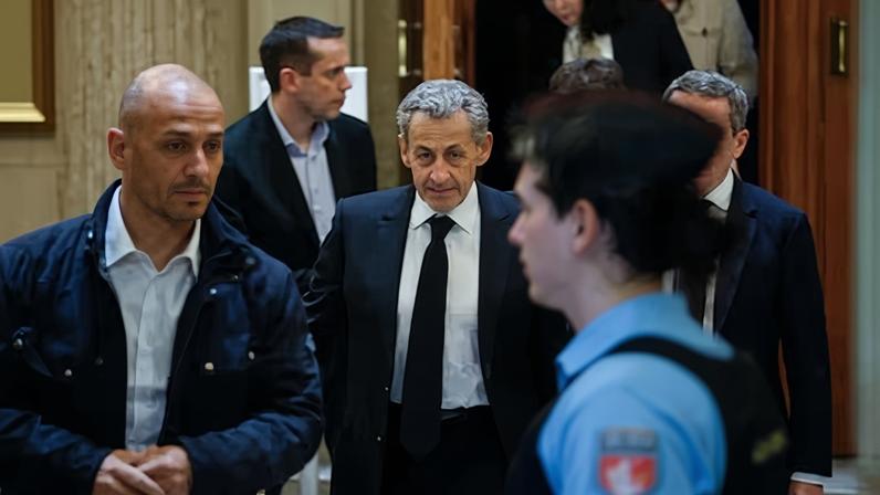 Nicolas Sarkozy, este lunes en un tribunal de París.