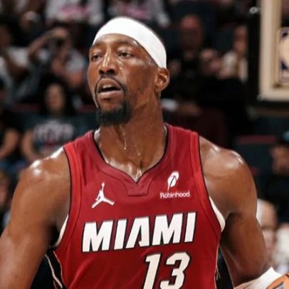 Michael Jordan manda mensagem a Bam Adebayo após marca