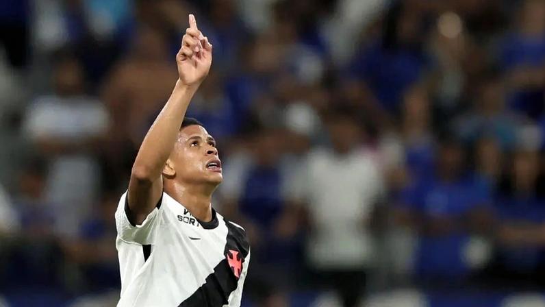 Barros muda versão no Vasco, mas repete erro