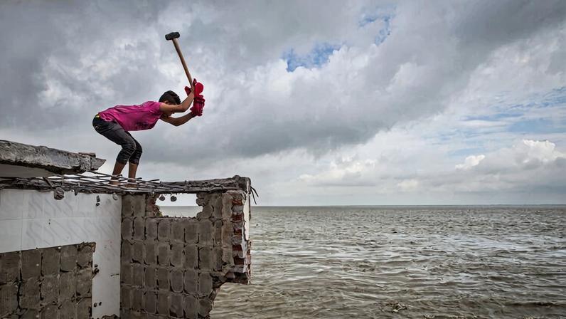 Modelos habitacionais resilientes ao clima ganham pouco espaço em Bangladesh