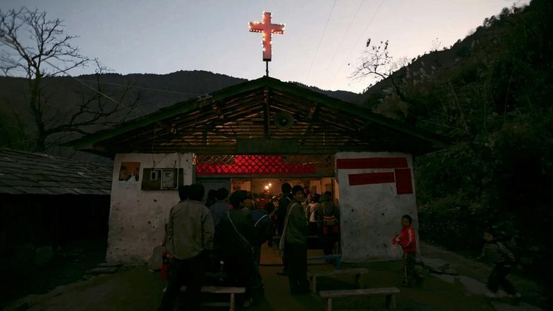 Xi Jinping intensifica ações contra os cristãos na China