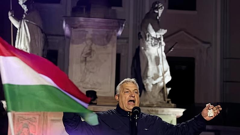 Orbán enfrenta a possibilidade de perder o poder pela primeira vez em 16 anos
