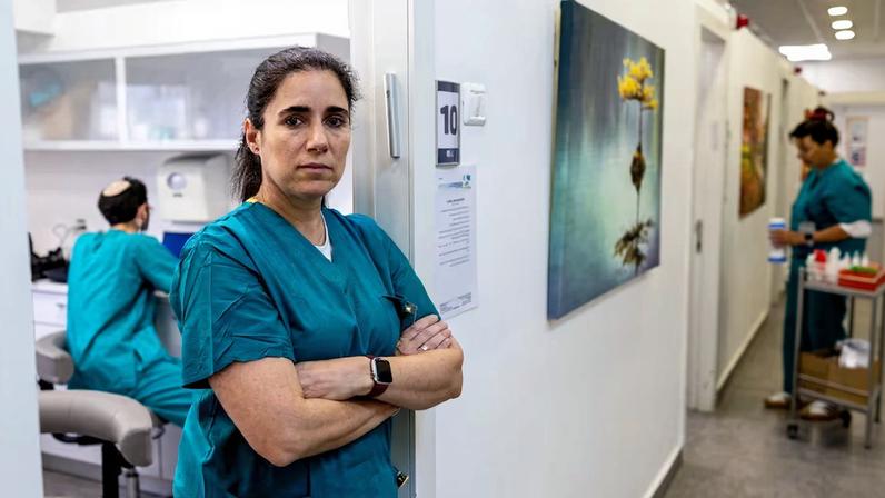 Dentista israelense volta a identificar vítimas de guerra no conflito com o Irã