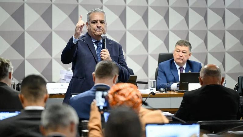 CPMI do INSS rejeita relatório que pedia indiciamento de Lulinha