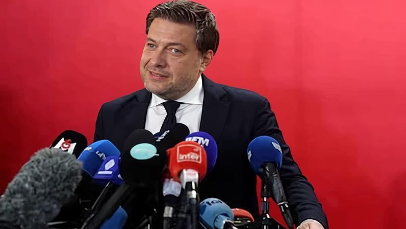 Esquerda francesa consuma divisão nas municipais e afasta da La France Insoumise