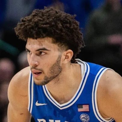 Para o pai, Cam Boozer é a Tim Duncan atual