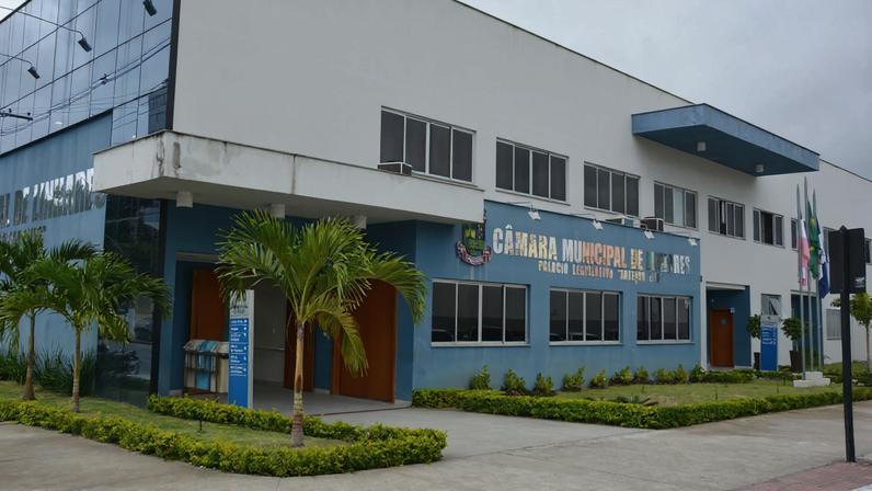 Câmara de Linhares aprova uso da Bíblia nas escolas