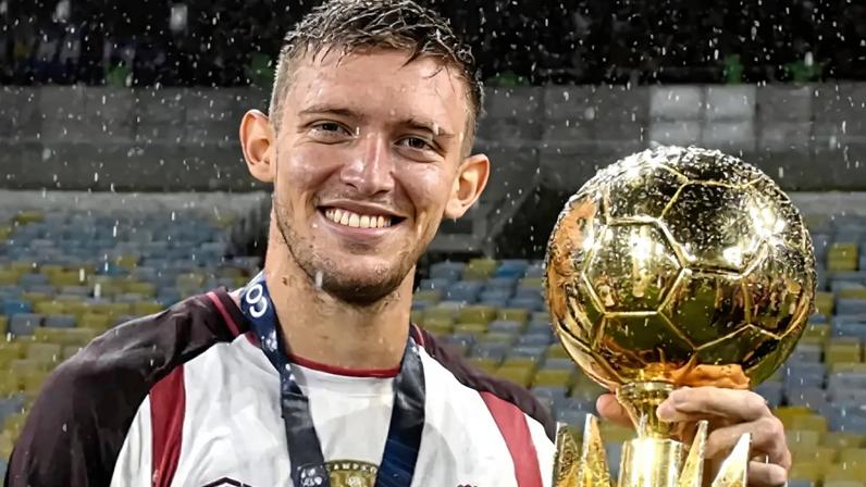 Fluminense anuncia contratação do atacante Rodrigo Castillo, autor da Recopa