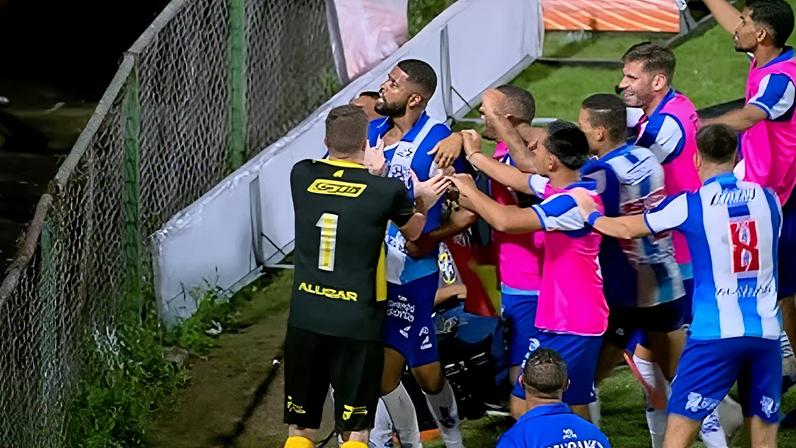 Paysandu vira jogo em dois minutos e elimina a Portuguesa na Copa do Brasil