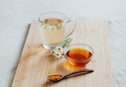 Chás de ervas podem ajudar na saúde no outono, aponta lista com 7 opções