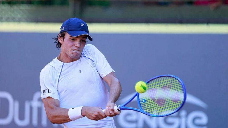 Chabalgoity vence duelo nacional e decide no Brasil Juniors Cup