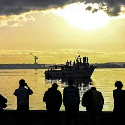 Flotilha de ajuda humanitária chega a Cuba