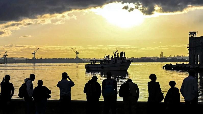 Flotilha de ajuda humanitária chega a Cuba