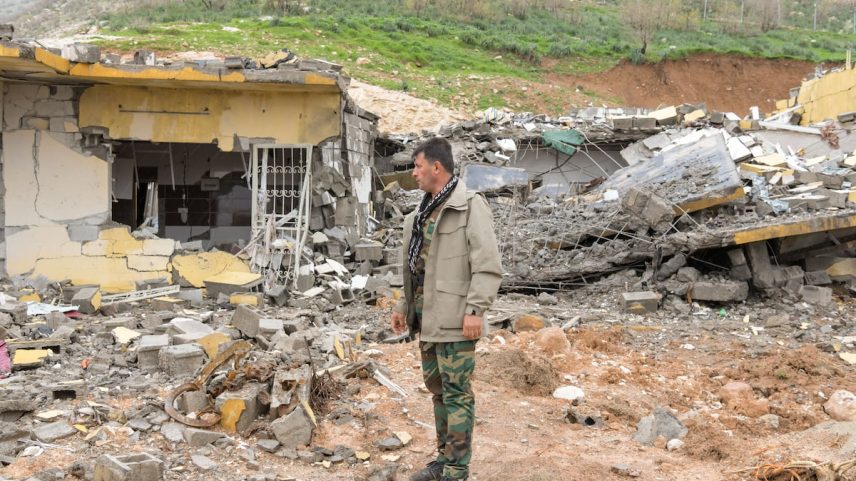 Milícias kurdo-iranianas buscam o fim da República Islâmica, próximas da queda